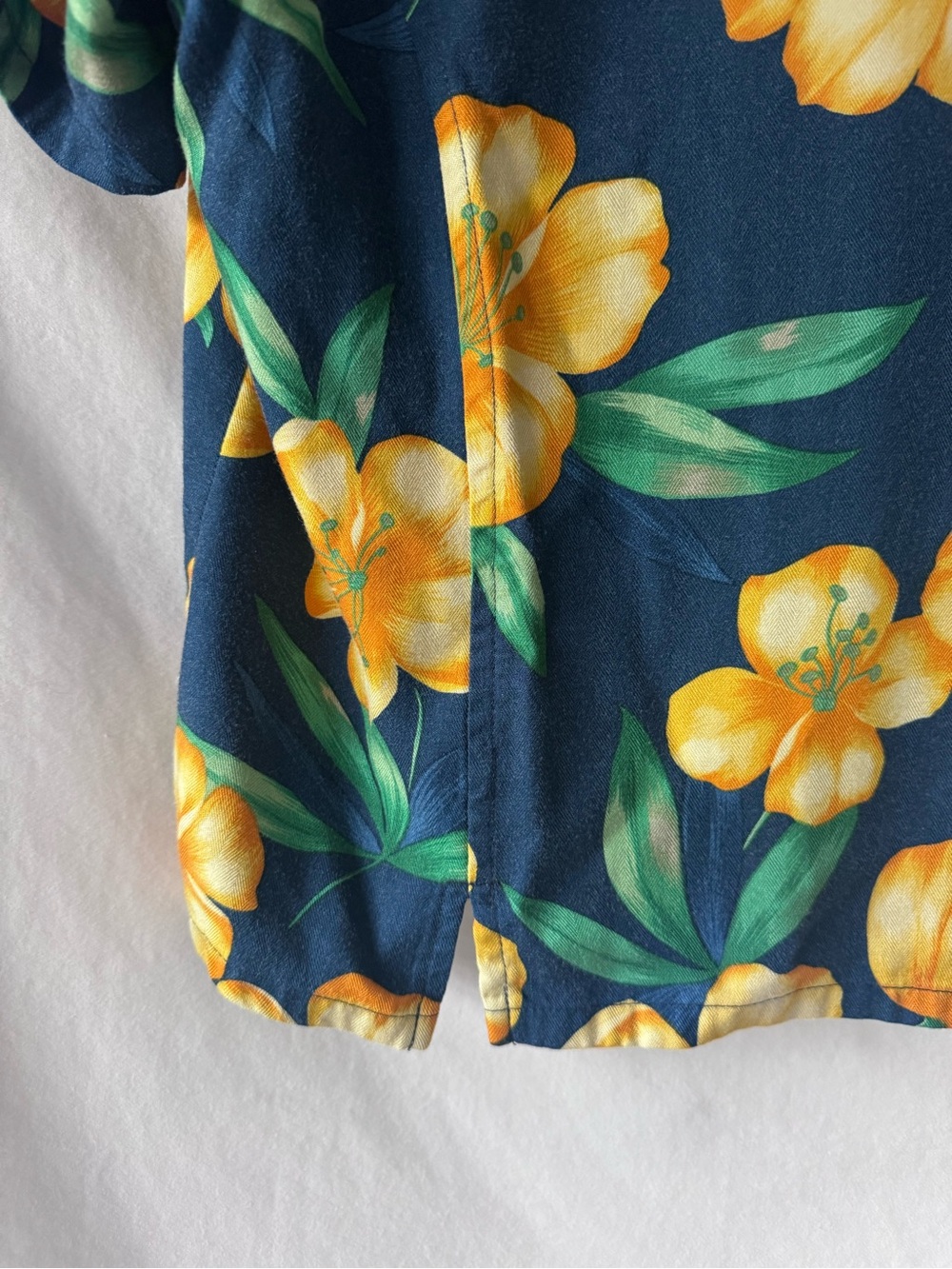Vintage La Cabana Navy Hibiscus Hawaiian Rayon Camp Shirt Large - Picture 4 of 9